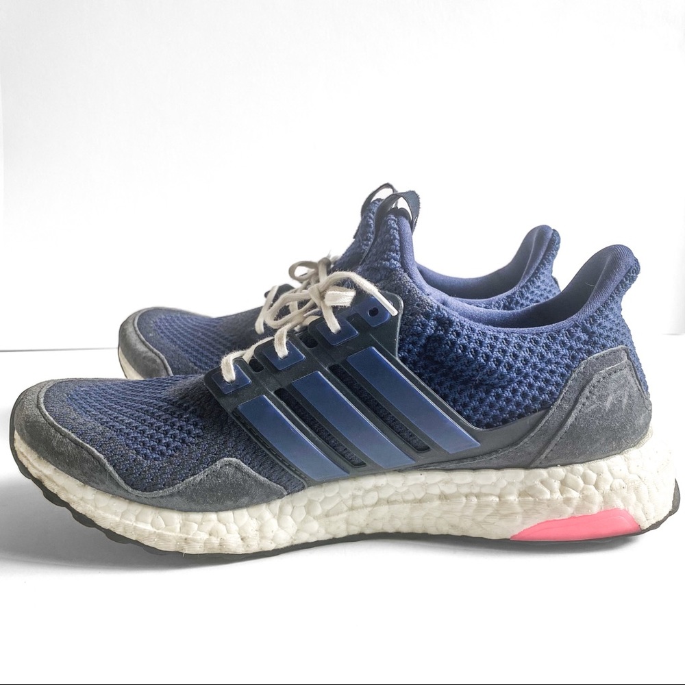 Adidas ultraboost running shoe  SIZE 7.5